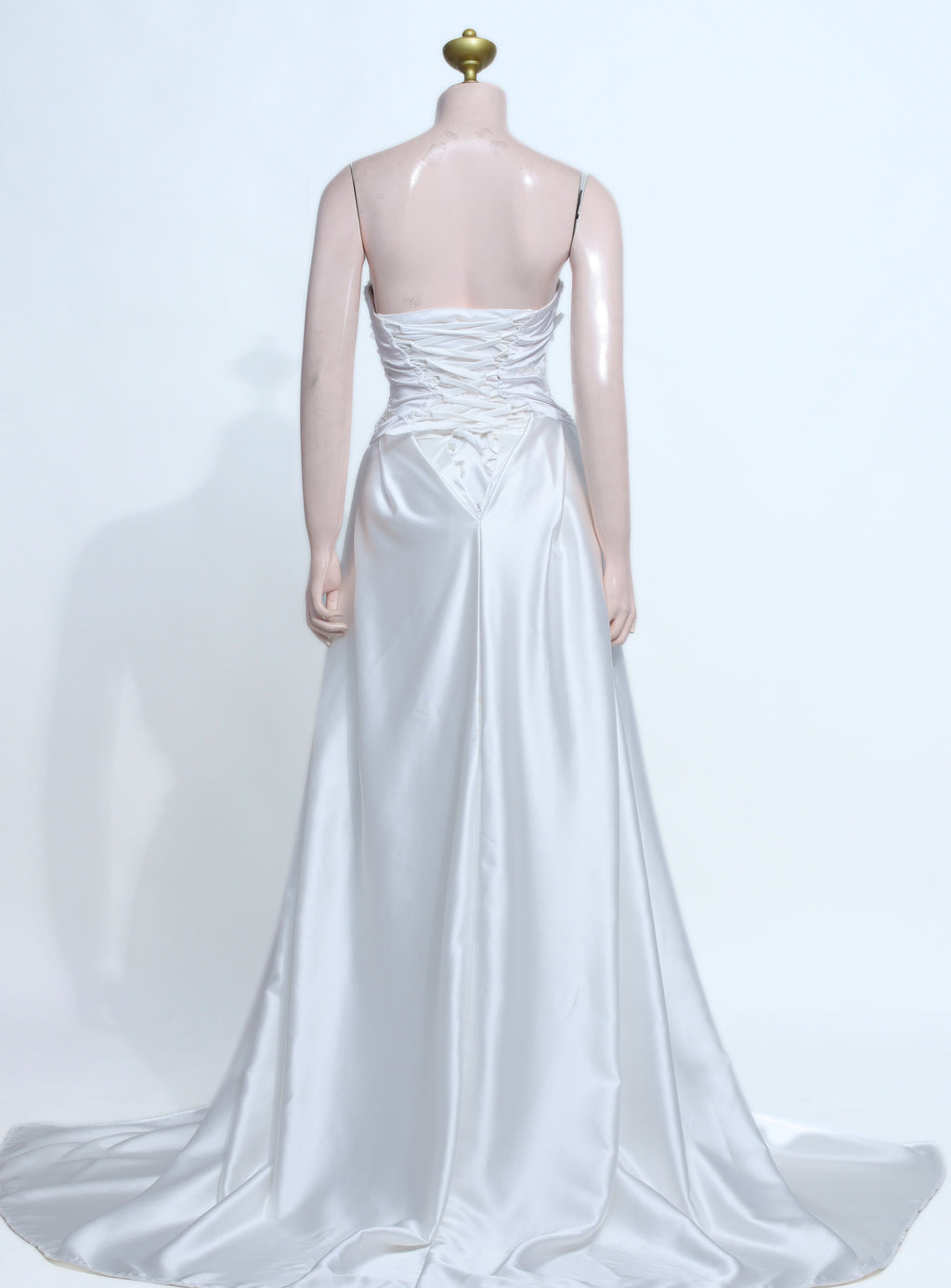 Luxury White Sweetheart Corset Gown - W28